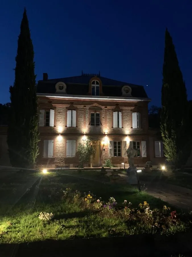 Chateau Lamothe Baziege Bed & Breakfast